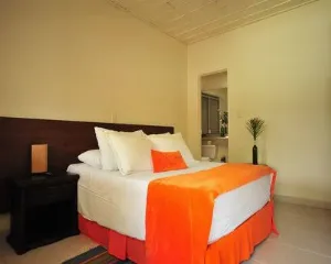 LA FLORESTA HOTEL Y RESTAURANTE CAMPESTRE