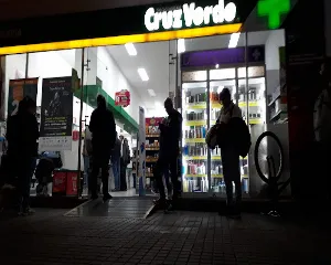 FARMACIA CRUZ VERDE