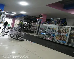 LA FERIA - BICICLETAS Y REPUESTOS