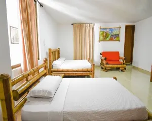 HOTEL TOLEDO PLAZA