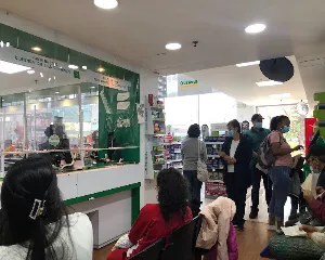 FARMACIA CRUZ VERDE