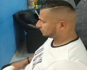 THE FASHION BARBER