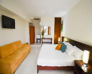 HOTEL MONARCA ARMENIA