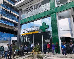 FARMACIA CRUZ VERDE