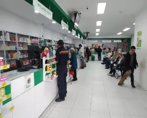 FARMACIA CRUZ VERDE