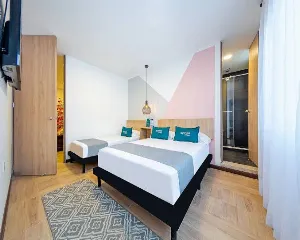 HOTEL AYENDA DE LA CALLE REAL
