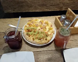 URBAN PIZZERIA ARMENIA