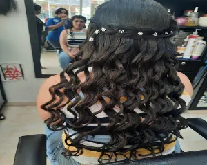 RAQUEL'S PELUQUERíA