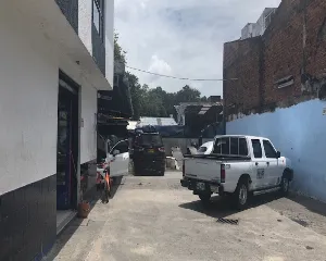 LAVA AUTOS LA 19
