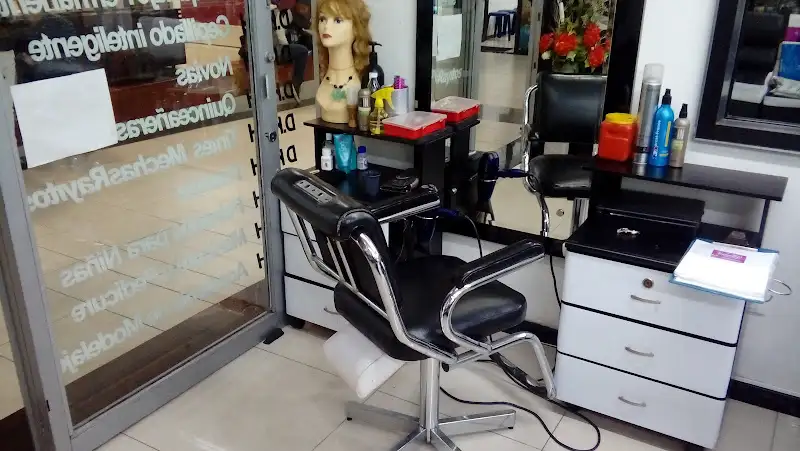 DKCH Peluquería y Barbería