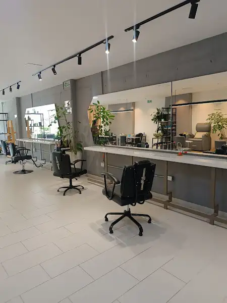 Yuli Diaz Salon