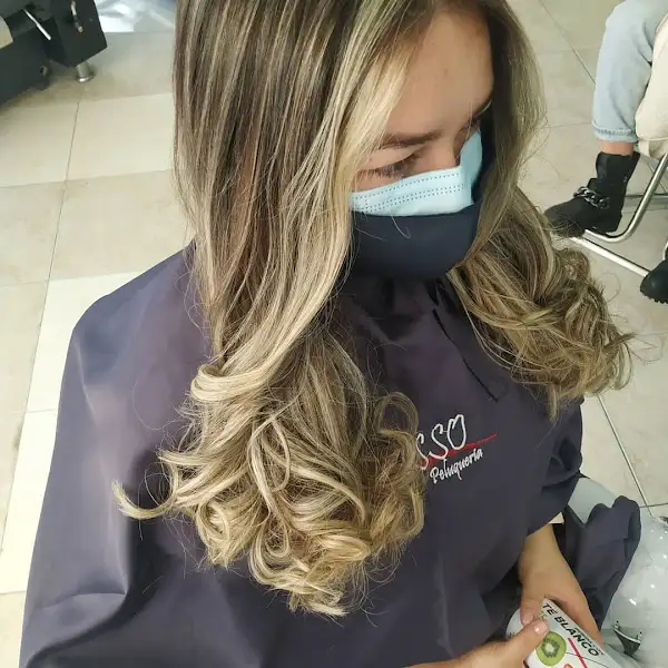 | Picasso peluquería | Spa de uñas manicure acrílicas semipermanentes softgel | Balayage | peinados maquillaje novia |