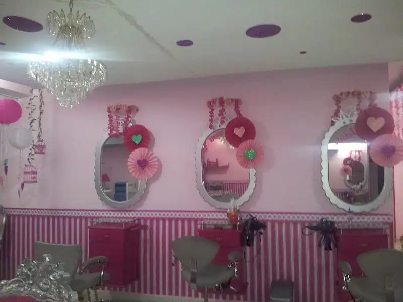 Beautyland Spa y Peluquería Infantil para niñas