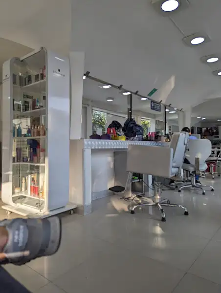 IL ÉCLAT Peluquerías