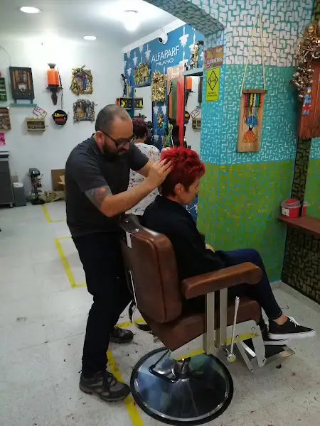 Jhon Gómez Peluquería tu peluquería Nuestra Peluquería.